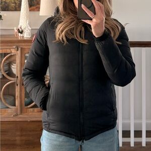 Canada Goose Women's Classic Black Puffer Jacket size medium camp down hoody